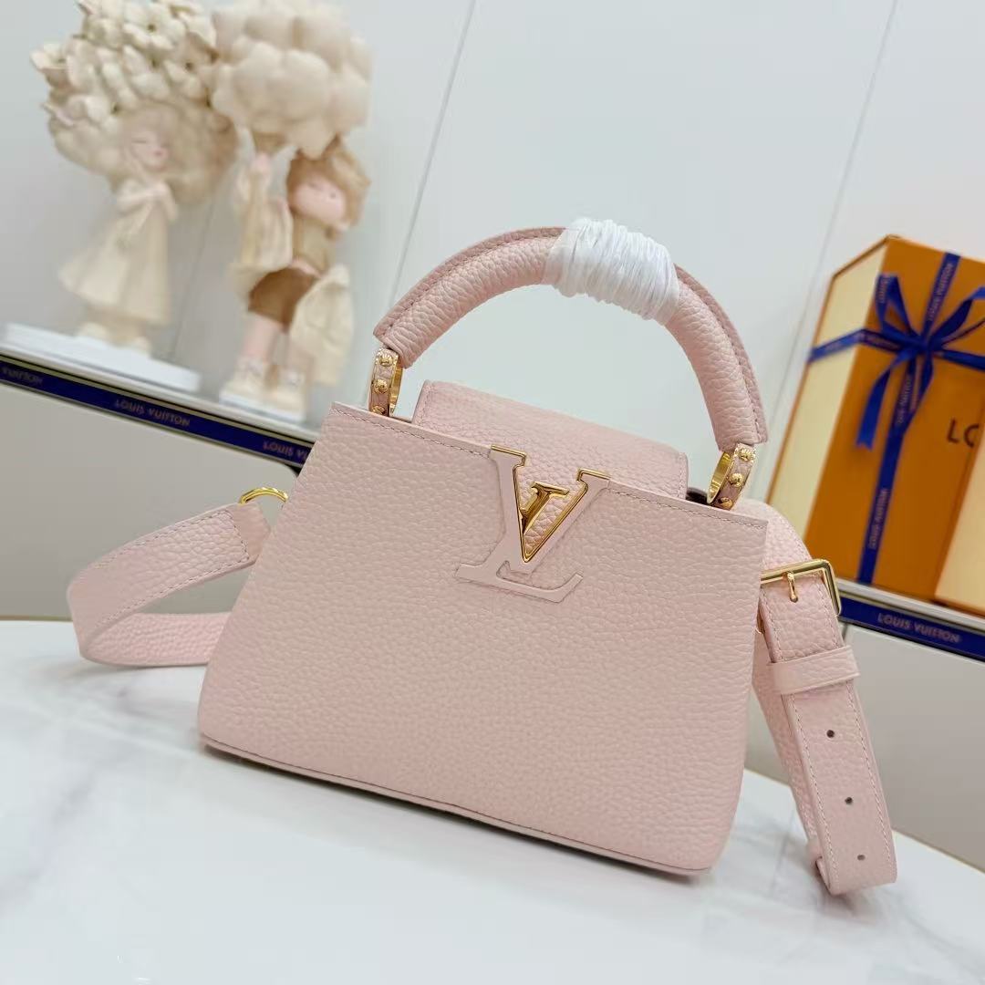 LV Capucines